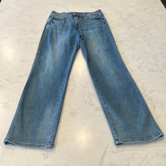 JUDY BLUE STRAIGHT LEG MIDRISE MEDIUM WASH  STRETCH JEANS WOMANS 11/30 - Picture 13 of 16